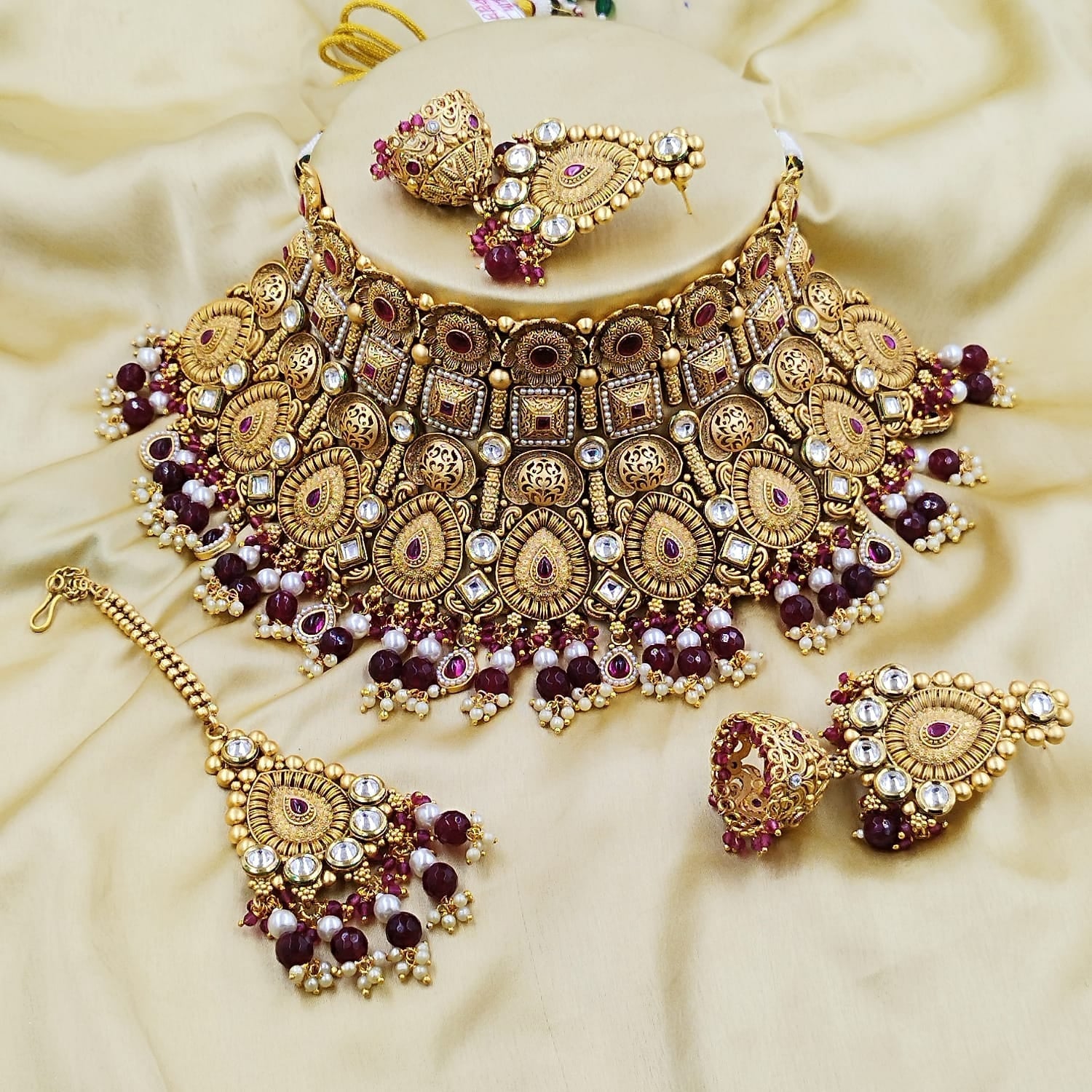 NeckSet