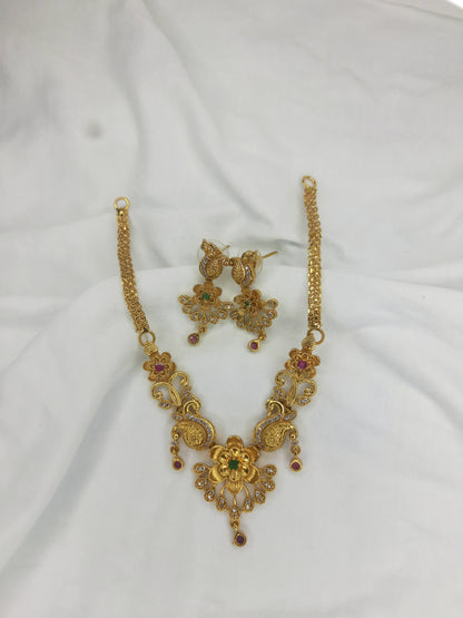 Short Necklace with Ear Set