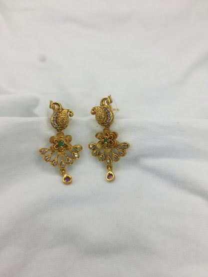 Short Necklace with Ear Set