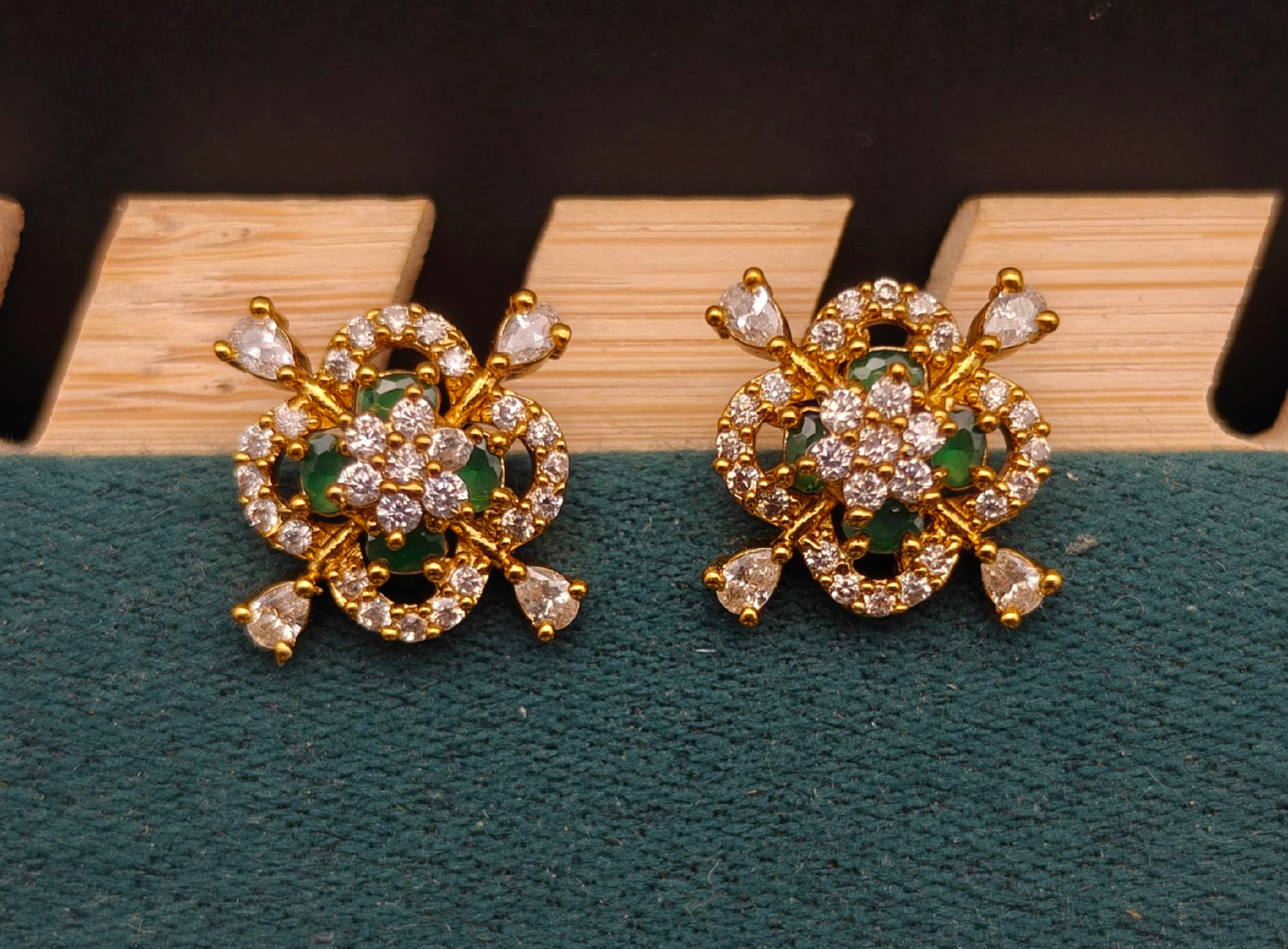 Multi Colour Ear Set